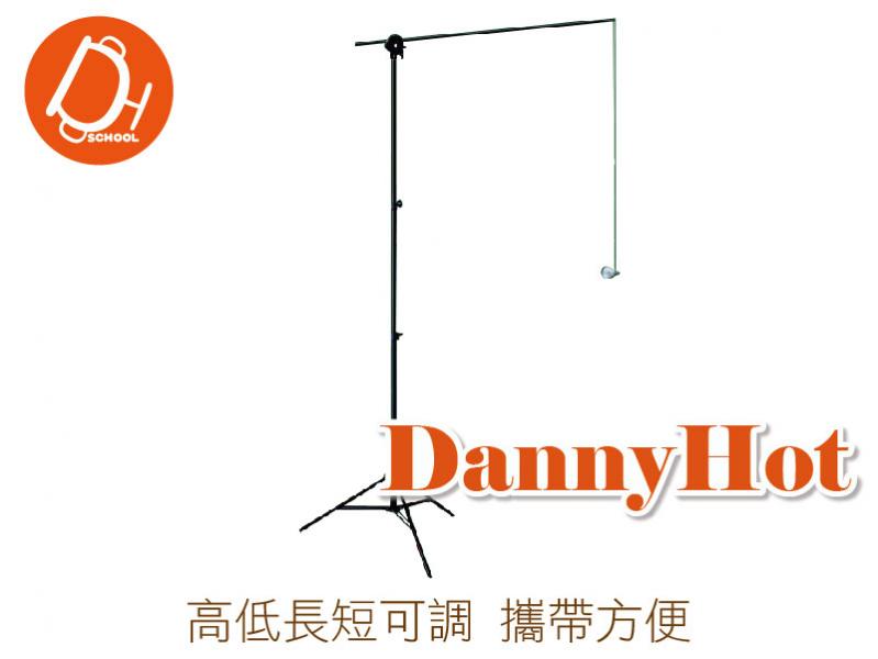 簡易羽球訓練器
